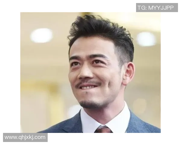 足球明星杨烁的成长历程与职业生涯全景介绍 足球明星杨烁的成长历程与职业生涯全景介绍